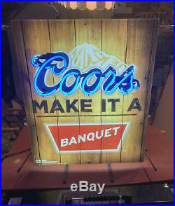 OFFICIAL COORS BANQUET NEON BEER BANQUET LIGHTED SIGN TON OF NEON 25x22x7 A+